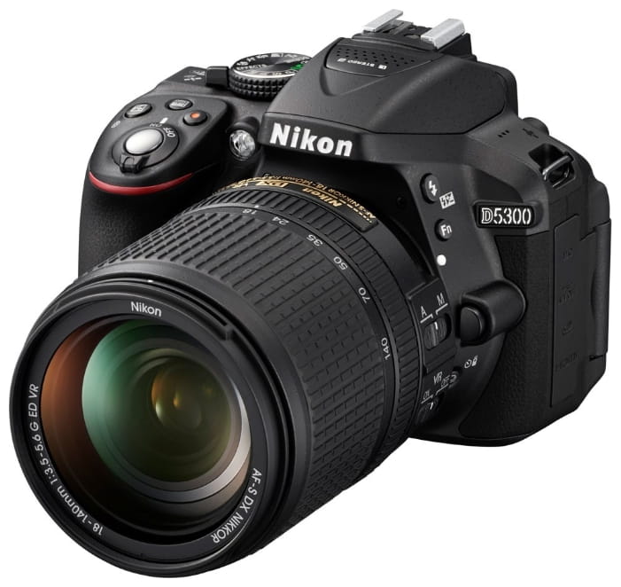 Camera Nikon D5300 / 18-140 VR /