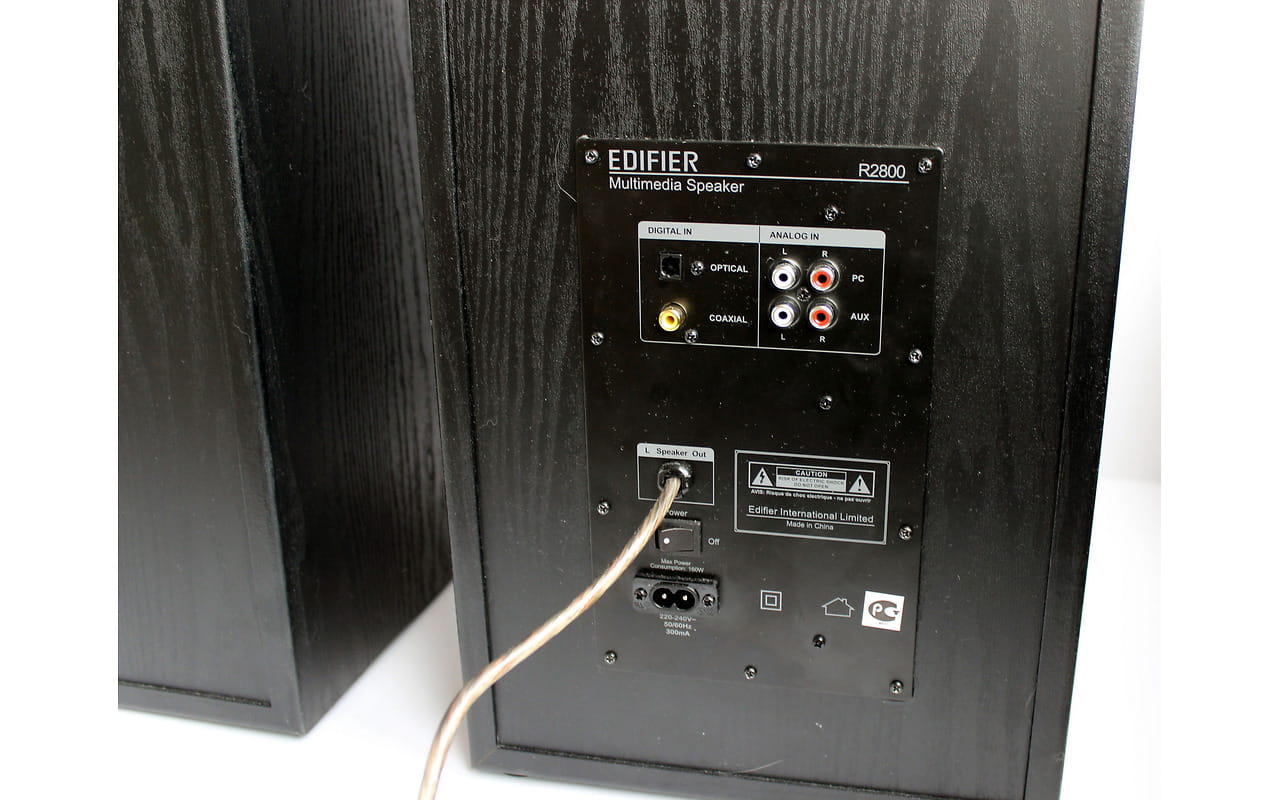 Speakers Edifier R2800 / Studio 8 / 2.0 / 140W /