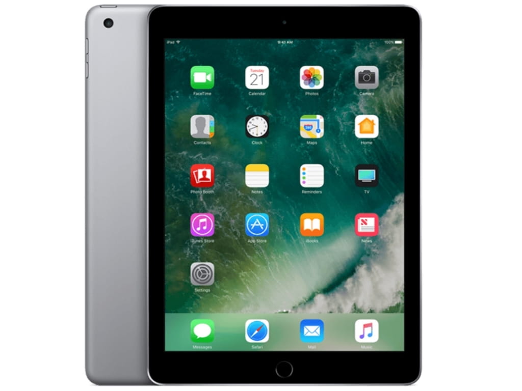 Tablet Apple iPad 2018 / 9.7" / 32Gb / Wi-Fi / A1893 /