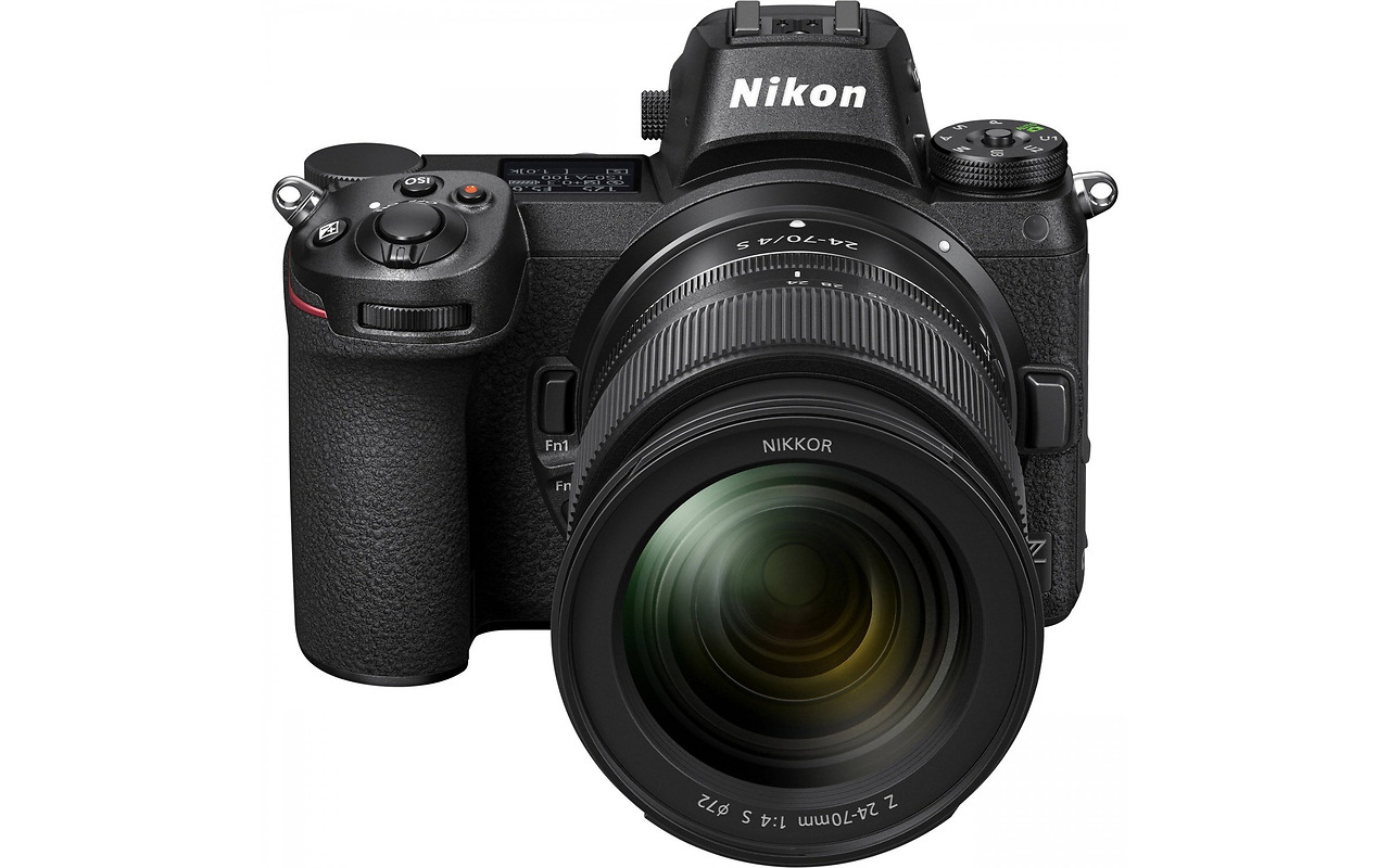 Nikon Z 7 + 24-70mm F4 Kit / VOA010K001 /