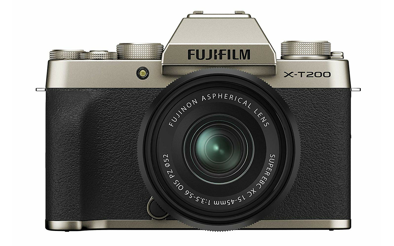 Fujifilm X-T200 + XC 15-45mm F3.5-5.6 OIS PZ Kit