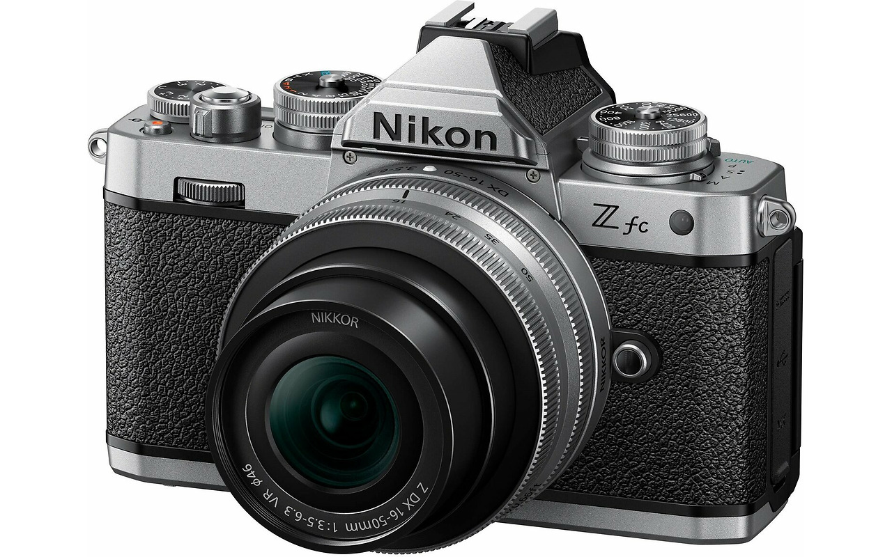 Nikon Z fc + 16-50mm VR / VOA090K002