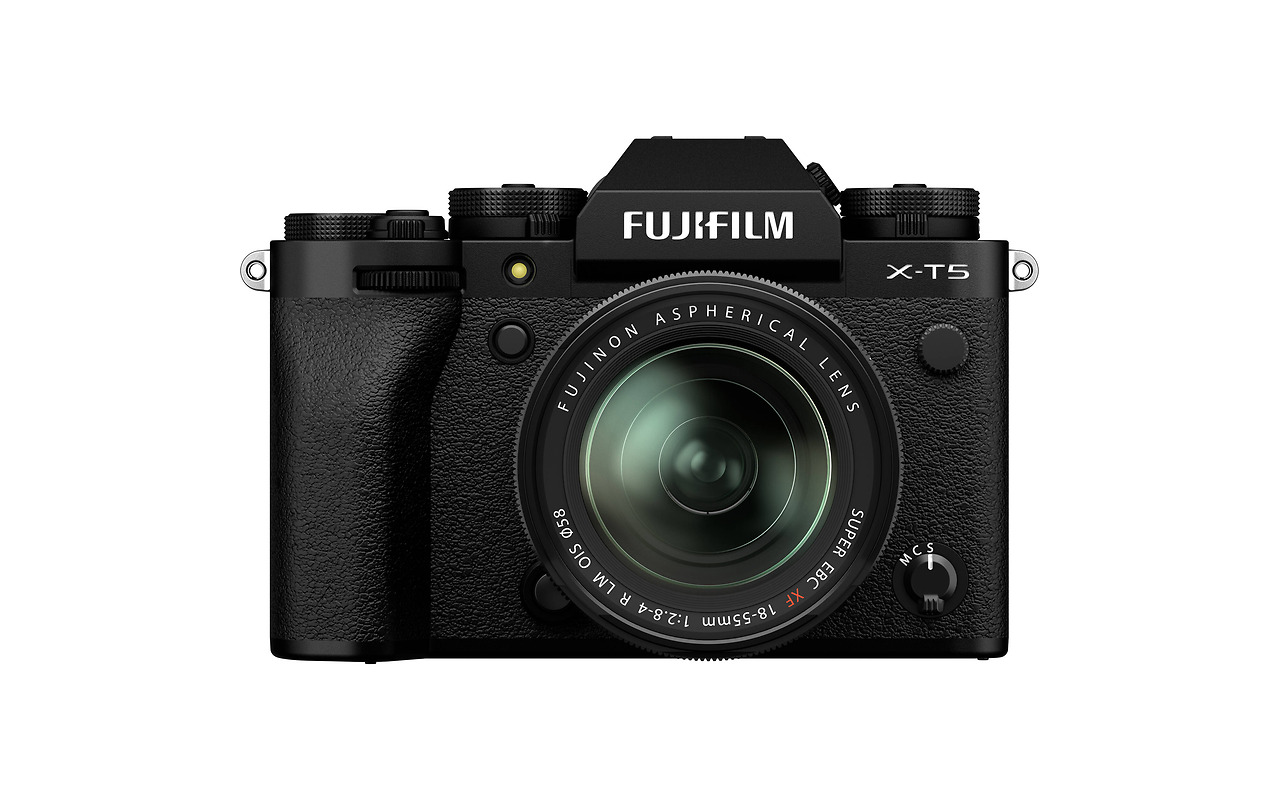 Fujifilm X-T5 / XF 18-55mm F2.8-4