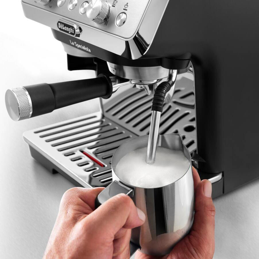 Delonghi EC9155.MB / La Specialista Arte