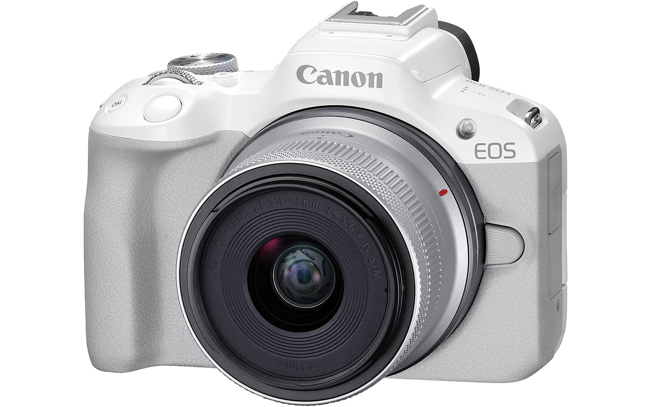 Canon EOS R50 + RF-S 18-45 f4.5-6.3 IS STM White