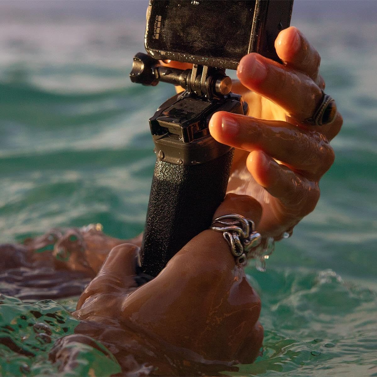 GoPro Hero 12 Black + Enduro + Head Strap + Handler Floating