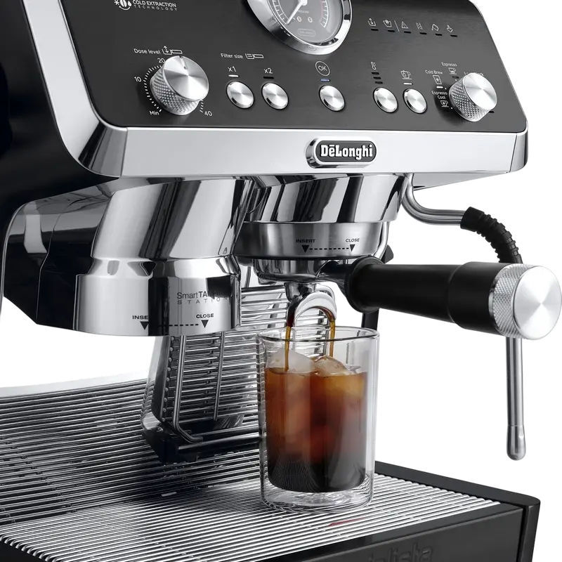 Delonghi EC 9555 BK La Specialista Opera