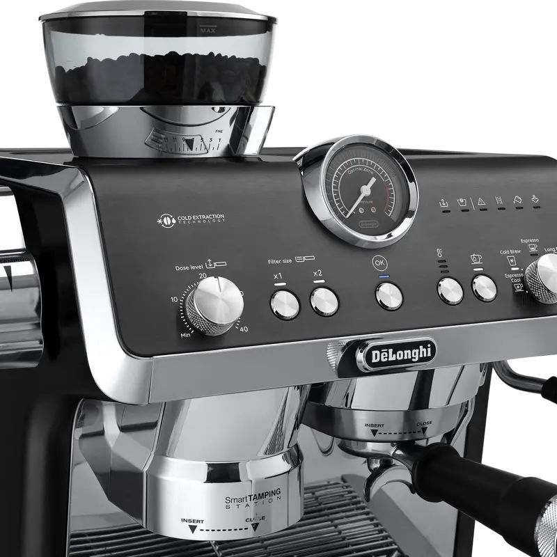 Delonghi EC 9555 BK La Specialista Opera