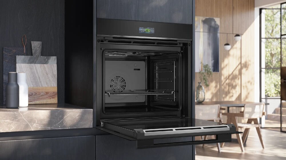 SIEMENS HB734G1B1 iQ700 Smart Built-in Oven