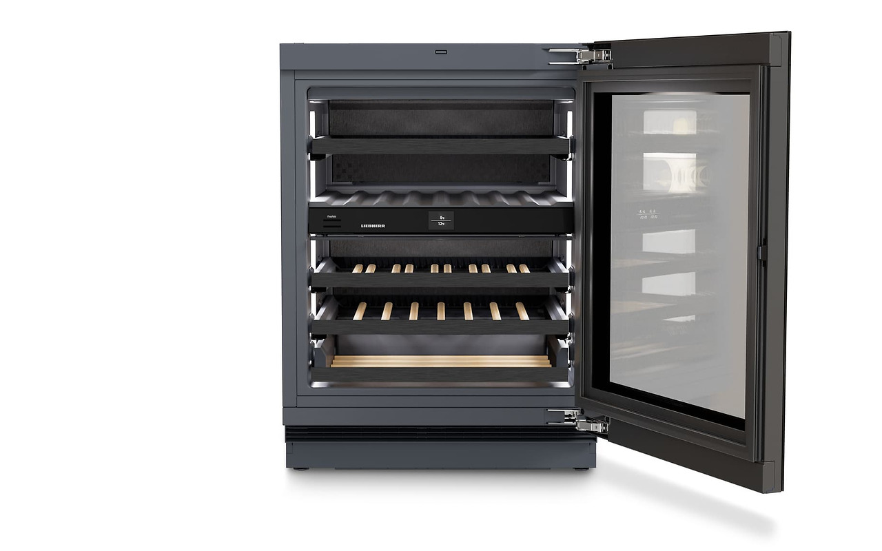 Liebherr UWgbi 3682 Black