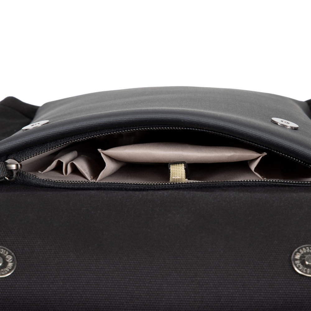 Rivacase 8524 Black