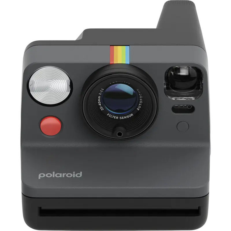 Polaroid Now Gen 3 + Color Film Black